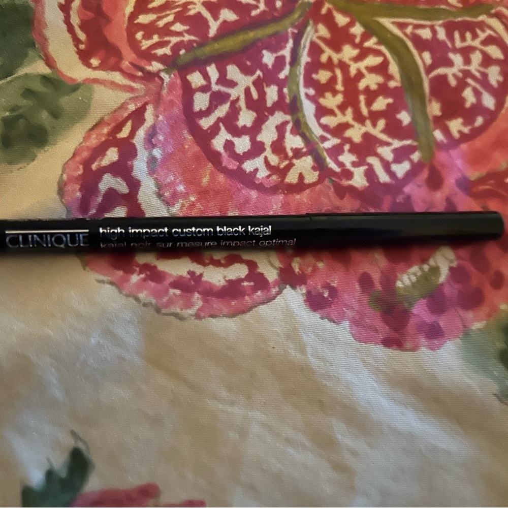Clinique High Impact pencil in Blackened Black. New!